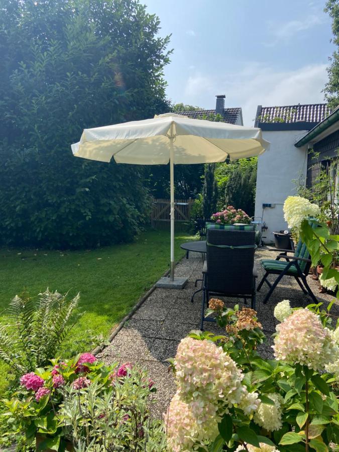 Bergisches Cottage Solingen - Tiny House Mit Garten Екстериор снимка